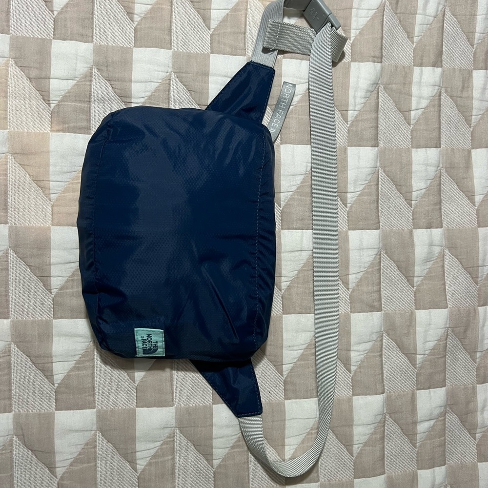 THE NORTH FACE Windwall Hoodie windbreaker jacket Girl’s L - Picture 2 of 8